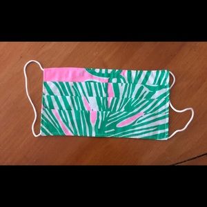 Lilly Pulitzer Face Mask 💯 authentic